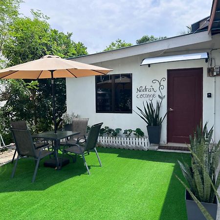 Nadrah Cottage Bayan Lepas Dış mekan fotoğraf